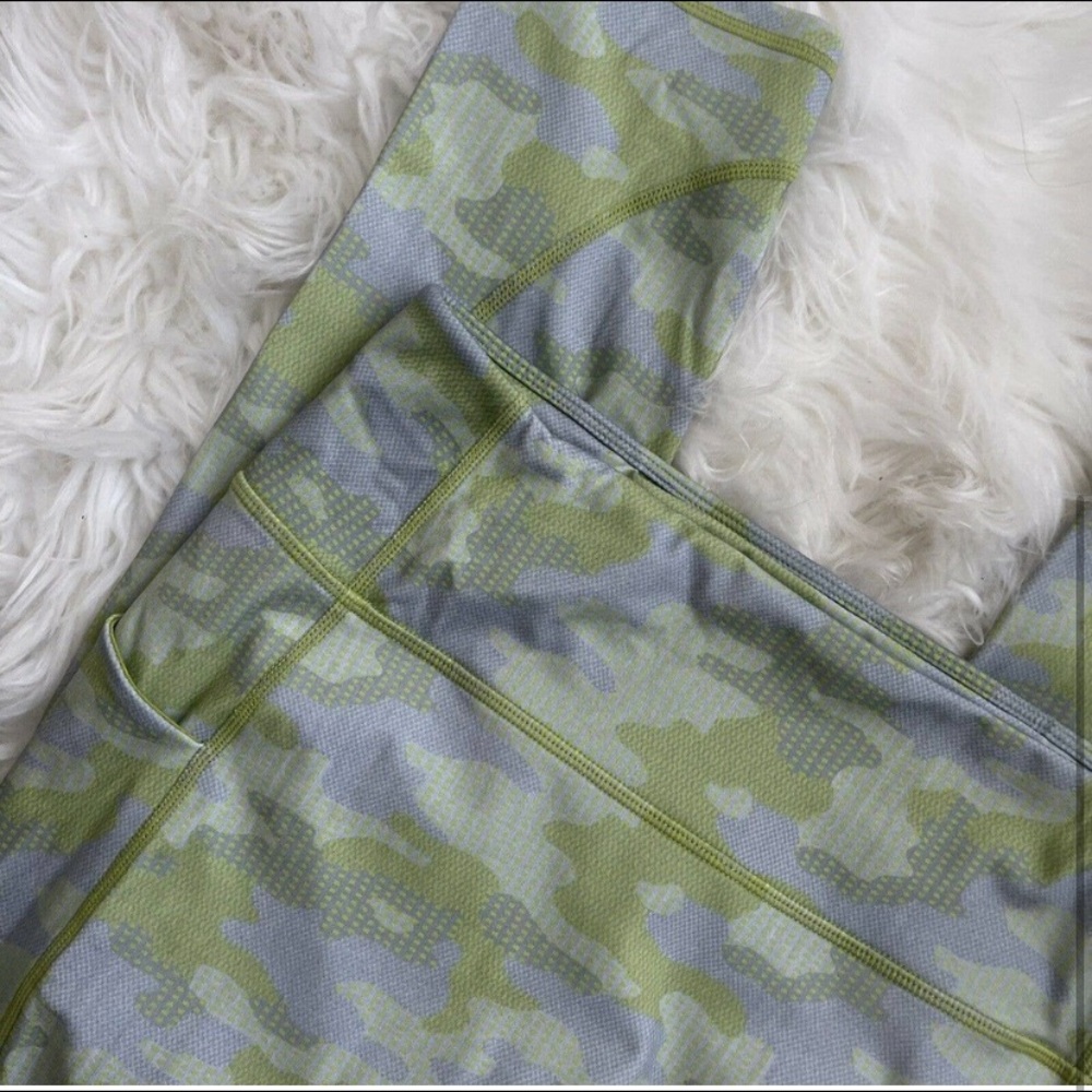 Fabletics Camo Motion 365 - image 4